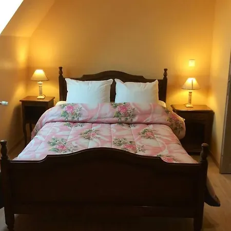 Les Nougats, Location 8 Personnes 度假居 *